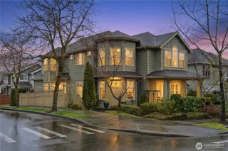 2411 30th Avenue NE, Issaquah, WA 98029