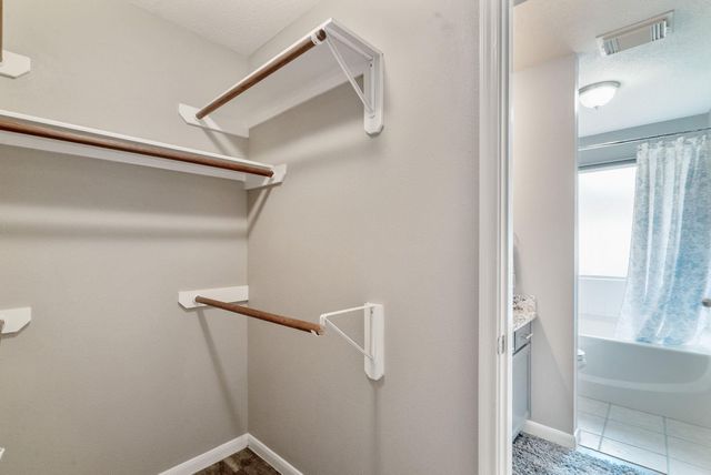 7131 Woodland Oaks, Magnolia, TX 77354