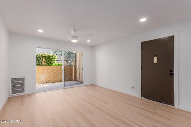 8055 E THOMAS Road M101, Scottsdale, AZ 85251