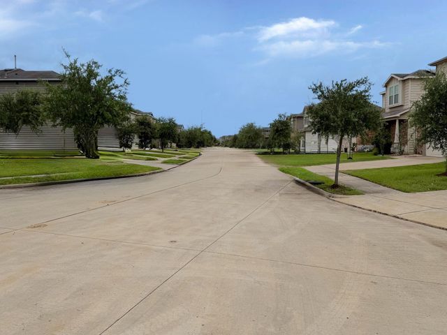 6831 Cortenridge Lane, Houston, TX 77048