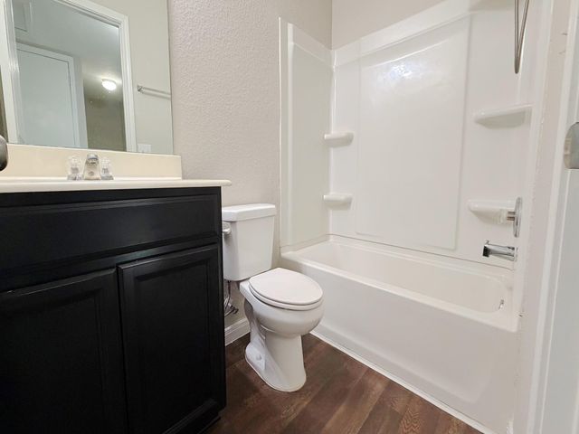 6831 Cortenridge Lane, Houston, TX 77048