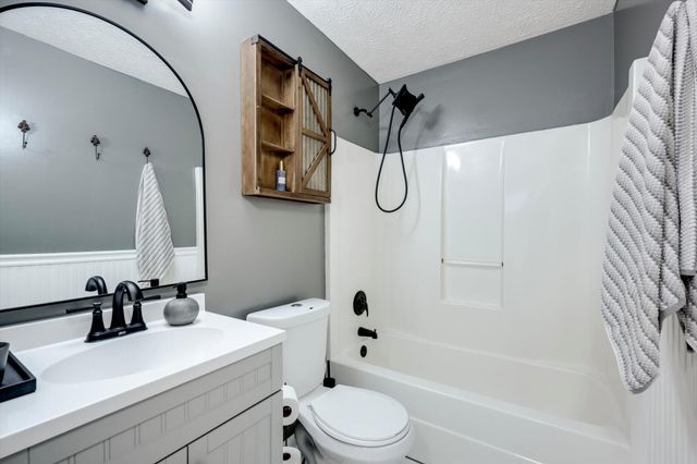 150 Avondale Lane, Warrenville, SC 29851