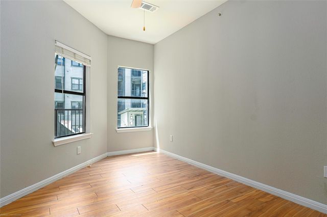 2502 Leon ST 305, Austin, TX 78705