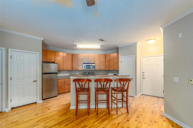 2502 Leon ST 305, Austin, TX 78705