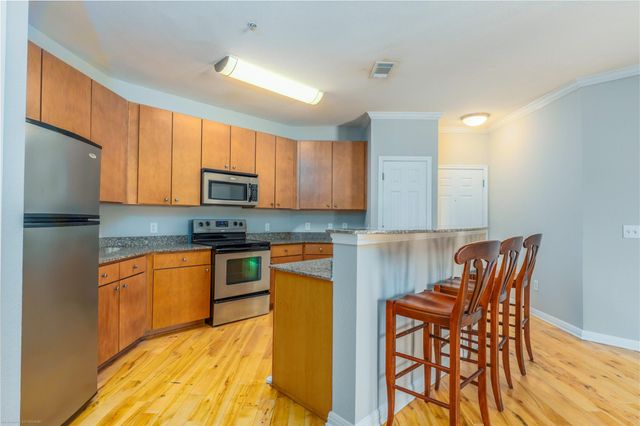 2502 Leon ST 305, Austin, TX 78705