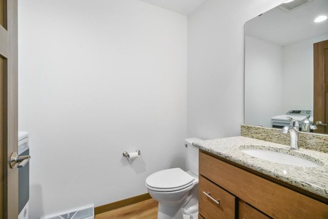 412 Emerald COURT, Kewaskum, WI 53040