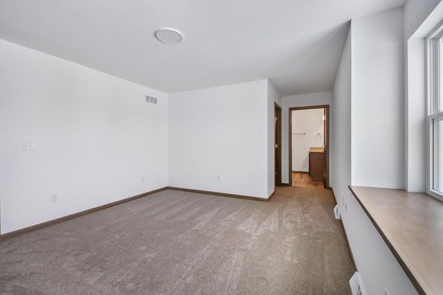 412 Emerald COURT, Kewaskum, WI 53040
