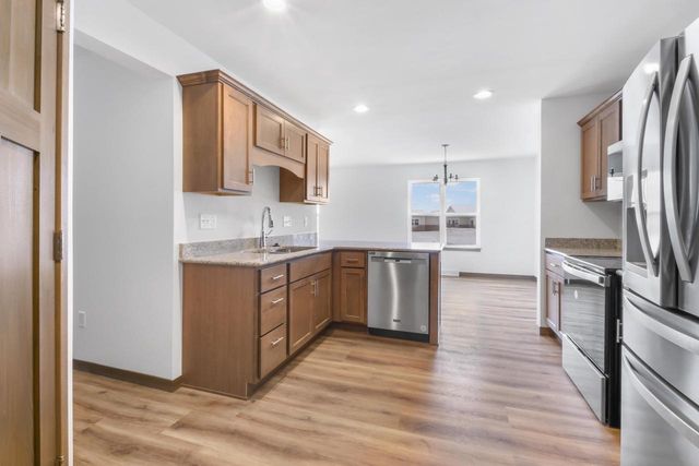412 Emerald COURT, Kewaskum, WI 53040
