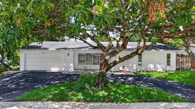 1761 NW 107th Avenue, Pembroke Pines, FL 33026