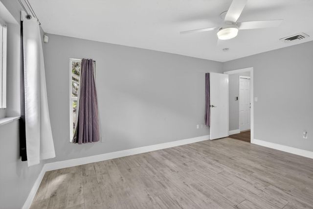 1761 NW 107th Avenue, Pembroke Pines, FL 33026