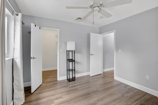 1761 NW 107th Avenue, Pembroke Pines, FL 33026