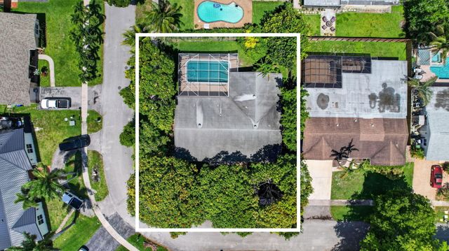 1761 NW 107th Avenue, Pembroke Pines, FL 33026