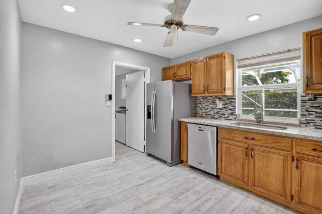 1761 NW 107th Avenue, Pembroke Pines, FL 33026