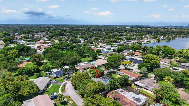 1761 NW 107th Avenue, Pembroke Pines, FL 33026