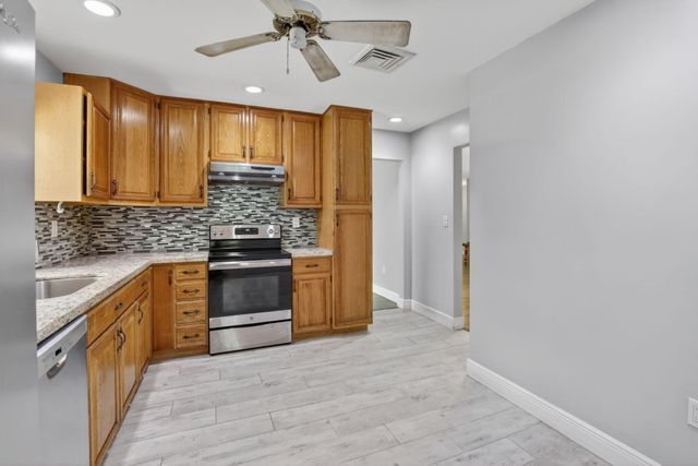 1761 NW 107th Avenue, Pembroke Pines, FL 33026