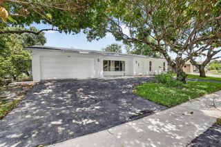 1761 NW 107th Avenue, Pembroke Pines, FL 33026