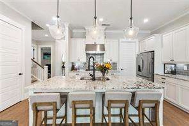 1909 Red Eagle Walk, Atlanta, GA 30318