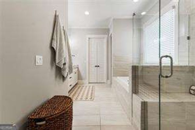 1909 Red Eagle Walk, Atlanta, GA 30318