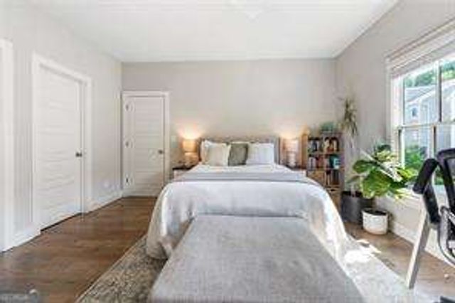 1909 Red Eagle Walk, Atlanta, GA 30318