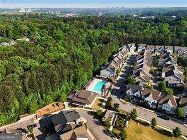 1909 Red Eagle Walk, Atlanta, GA 30318