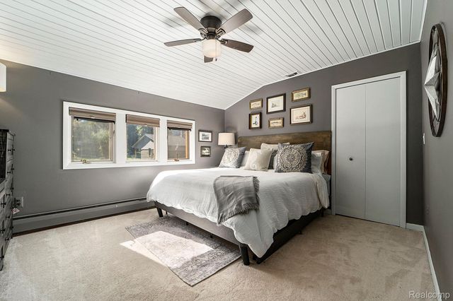 6606 Leytonstone Boulevard, West Bloomfield Charter Township, MI 48322