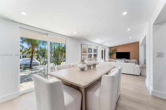 2548 Tortugas Ln, Fort Lauderdale, FL 33312