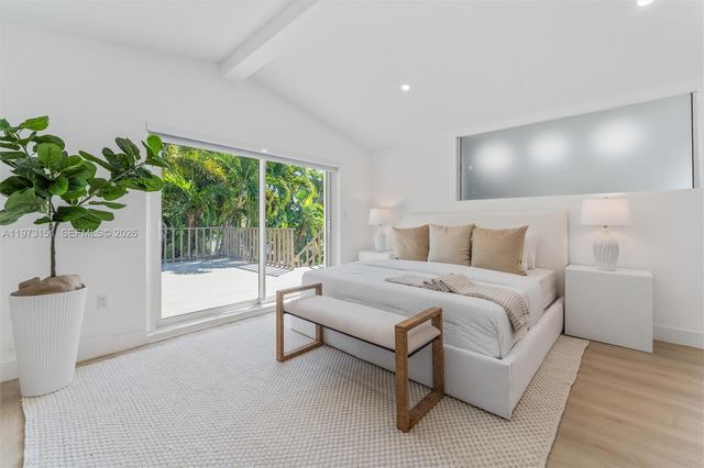 2548 Tortugas Ln, Fort Lauderdale, FL 33312