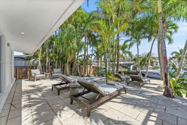 2548 Tortugas Ln, Fort Lauderdale, FL 33312