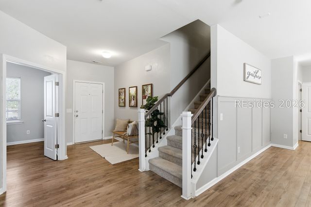 8 Coosawhatchie Way, Beaufort, SC 29906