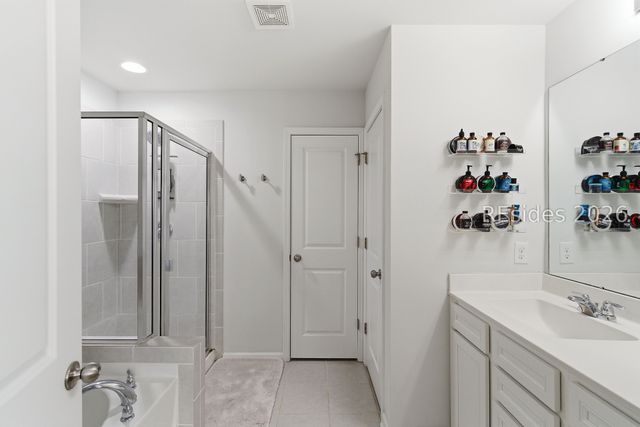 8 Coosawhatchie Way, Beaufort, SC 29906