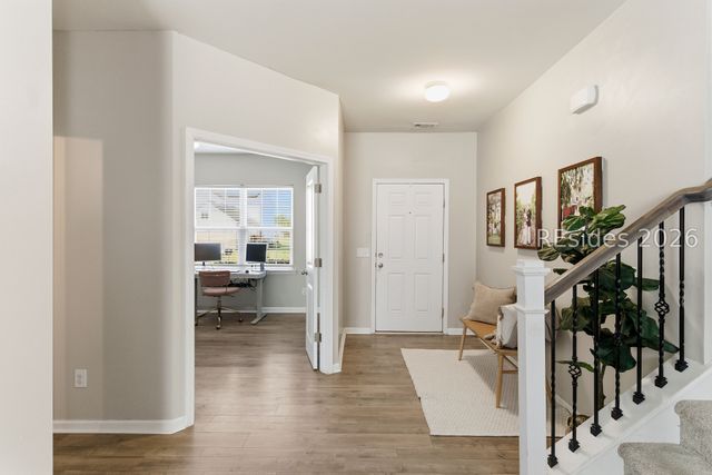 8 Coosawhatchie Way, Beaufort, SC 29906