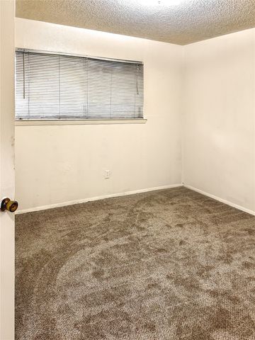3539 Hacienda Drive, Dallas, TX 75233