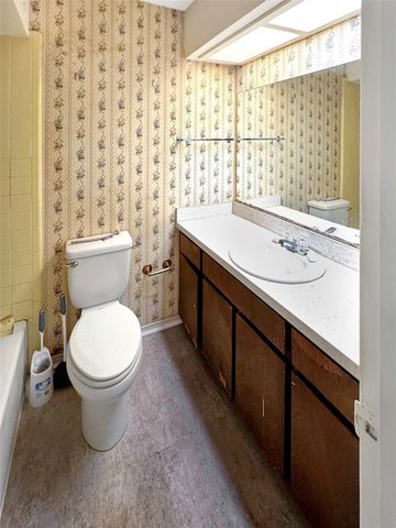 3539 Hacienda Drive, Dallas, TX 75233
