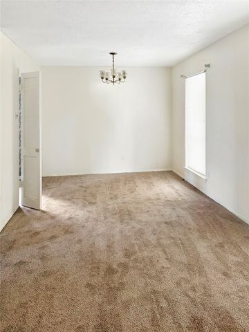 3539 Hacienda Drive, Dallas, TX 75233