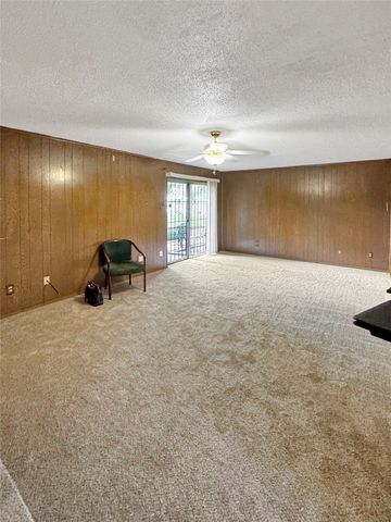 3539 Hacienda Drive, Dallas, TX 75233