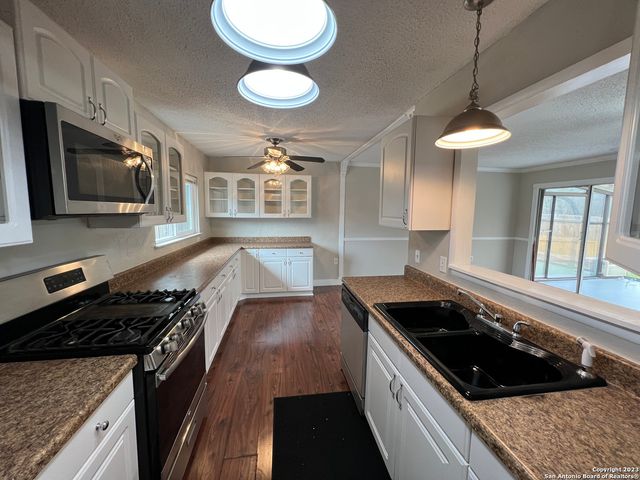 116 MEADOW LARK, Converse, TX 78109