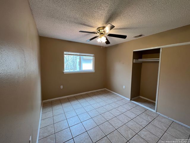 116 MEADOW LARK, Converse, TX 78109