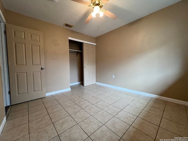 116 MEADOW LARK, Converse, TX 78109