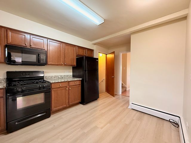 1428 E Lyn Court, Homewood, IL 60430