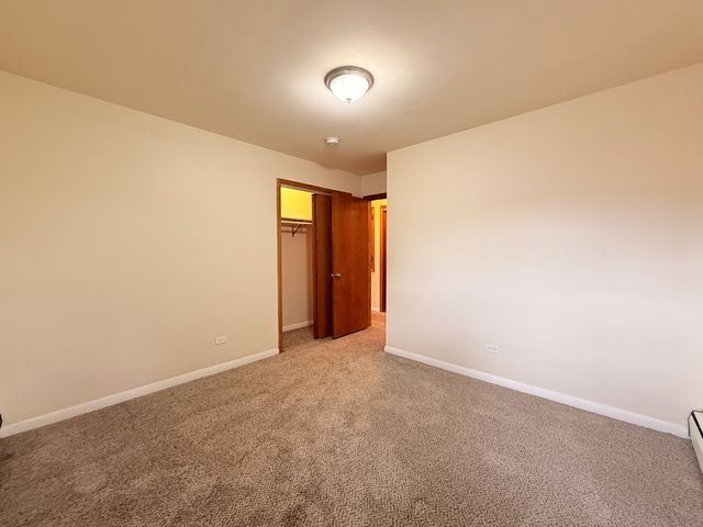 1428 E Lyn Court, Homewood, IL 60430