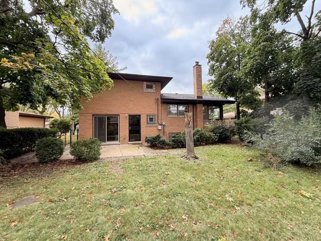 1428 E Lyn Court, Homewood, IL 60430