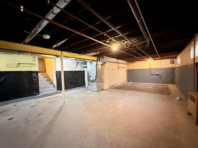 1428 E Lyn Court, Homewood, IL 60430