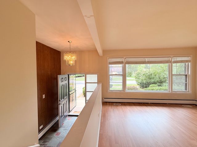 1428 E Lyn Court, Homewood, IL 60430