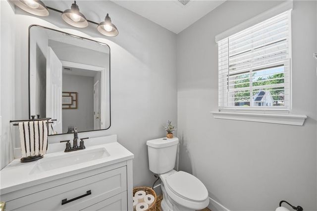 230 Cottonwood Creek Circle, Canton, GA 30114
