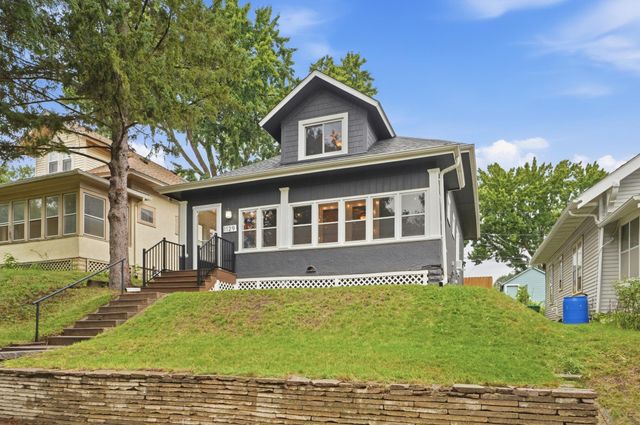 1129 Edmund Avenue, Saint Paul, MN 55104