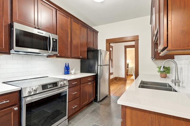 1129 Edmund Avenue, Saint Paul, MN 55104