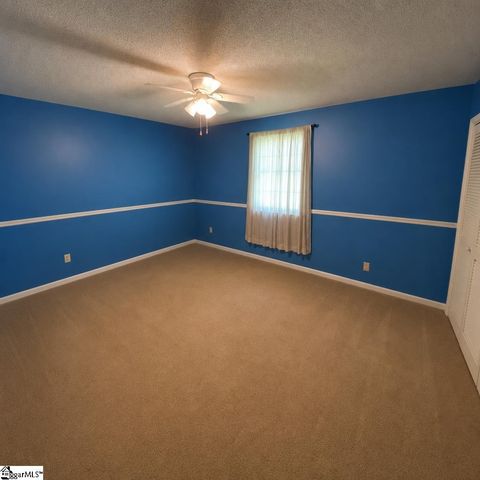 110 Kingston Drive, Laurens, SC 29360