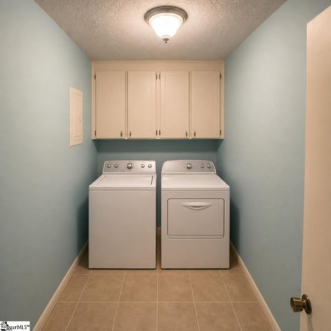 110 Kingston Drive, Laurens, SC 29360