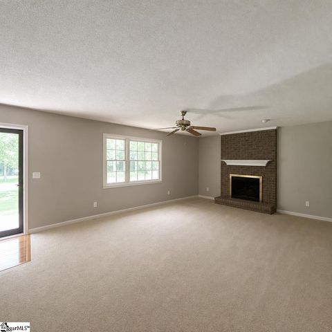 110 Kingston Drive, Laurens, SC 29360