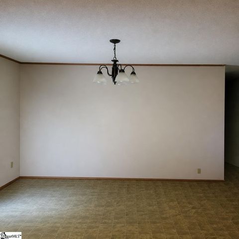 110 Kingston Drive, Laurens, SC 29360
